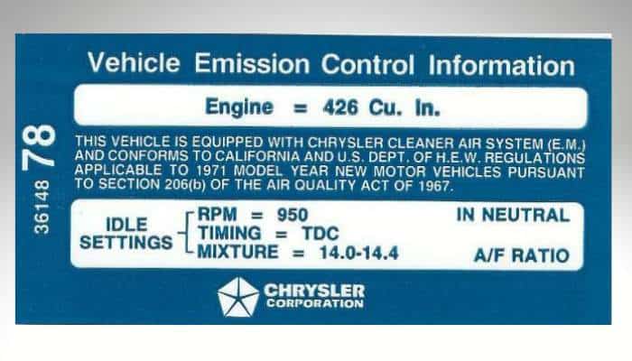 1971 426 Hemi vehicle emission control information decal for manual transmission indicating timing and idle settings.