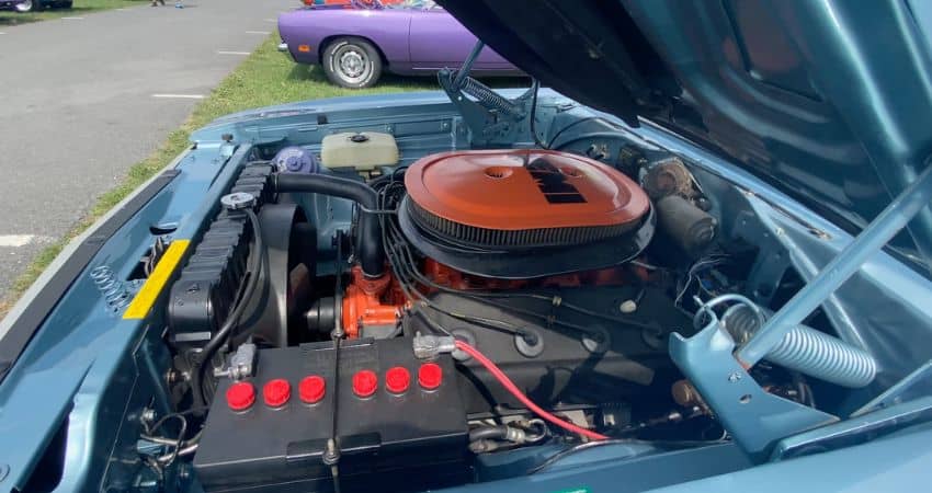 426 Hemi engine inside a 1970 Plymouth Road Runner.